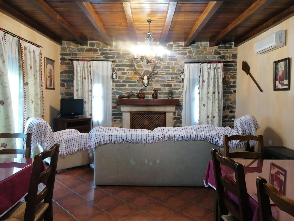Casa Rural Suerte De Los Mozos Caces Eksteriør billede