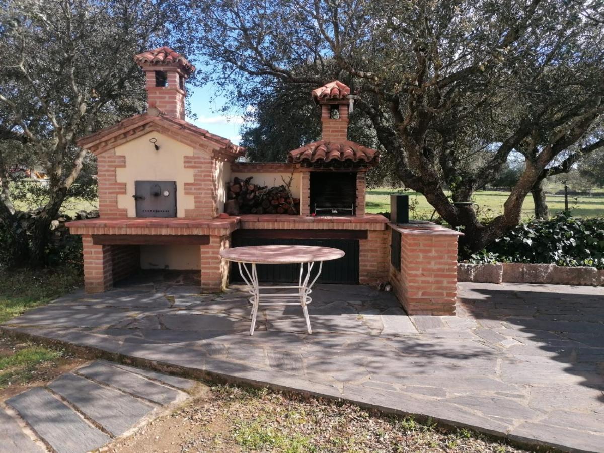 Casa Rural Suerte De Los Mozos Caces Eksteriør billede